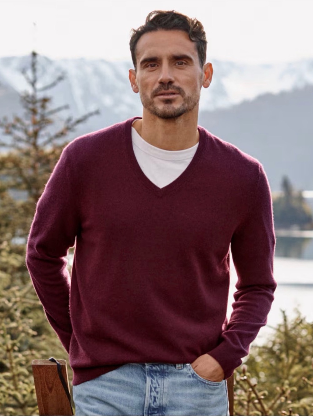 J. Crew 100% Merino Wool V Neck Burgundy Sweater Mens Large EUC